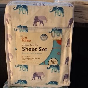 Twin-XL Elephant Sheet Set - Purple and Blue